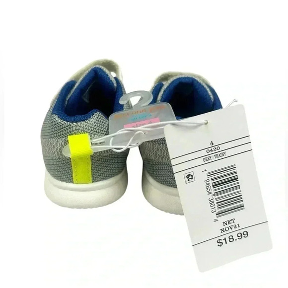 Carters Infant Boys Velcro Sneakers Trainer Shoes Size 4 NWT - Picture 4 of 6